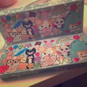 Clover pallet! Too faced